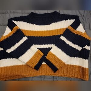 Cropped boxy striped sweater